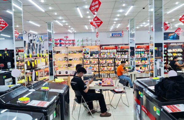 Thiết Kế Thi Công Mở Rộng Showroom FPT Shop Nguyễn Du,P. Bình Hòa, TP Hồ Chí Minh