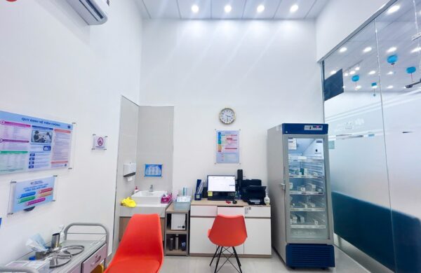 Thiết Kế Thi Công Công Trình Trung Tâm Tiêm Chủng Long Châu Tại P. Phú Lợi, P. HCM