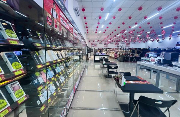 Thiết Kế Thi Công Showroom FPT Shop Tại P. Phú Lợi, P. HCM