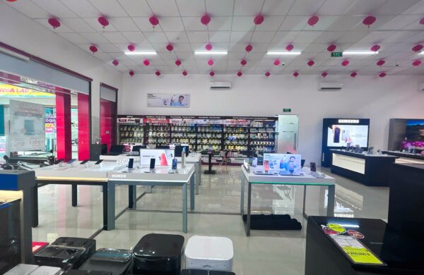 Thiết Kế Thi Công Showroom FPT Shop Tại P. Phú Lợi, P. HCM