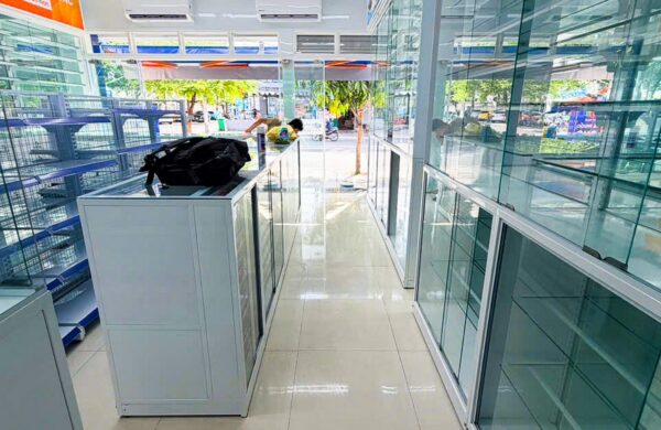 Thiết Kế Thi Công Công Trình Nhà Thuốc Long Châu Tại P. Rạch Dừa, TP HCM